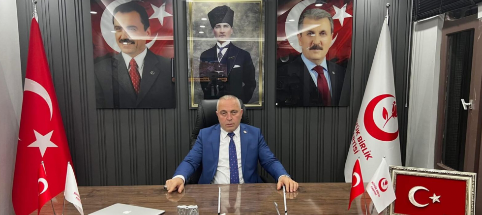 Adem Aydın: “Siyasette Tutarlılık Kaybol..