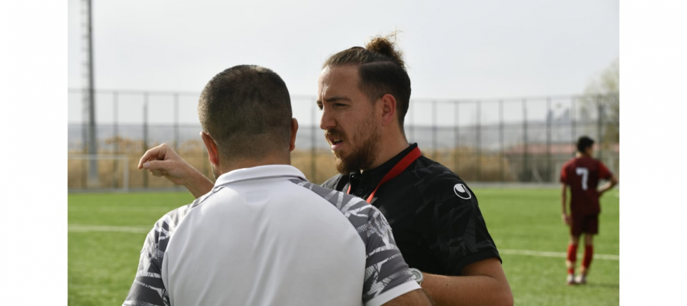 Ali Serttürk: “Futbolun içinden geldim, şimdi yetenekleri geleceğe hazırlıyorum” - GÜNDEM - İnternetin Ajansı