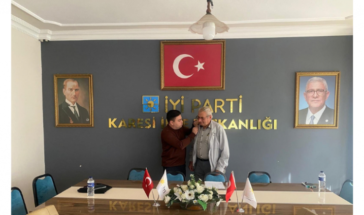 Cahit Can Tekin: İYİ Parti Karesi Ailesi Yeni Katılımlarla Büyüyor - GÜNDEM - İnternetin Ajansı