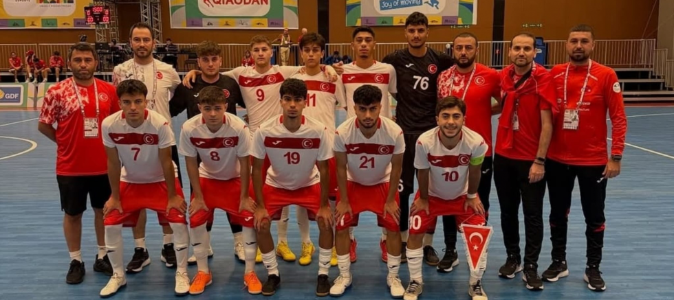 Özel Seyit Ateş Spor Lisesi Futsal Takımı Dünya Şampiyonası’nda Final Şansını Son Anda Kaçırdı - GÜNDEM - İnternetin Ajansı